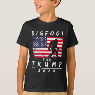 Bigfoot For Trump - Vote Trump Funny Sasquatch Yet T-Shirt