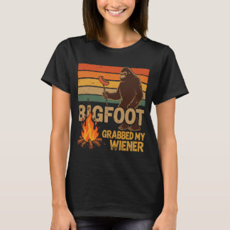Bigfoot Grabbed My Wiener T-Shirt – Retro Funny Bi