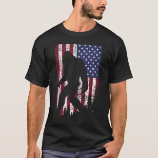 Bigfoot I Believe Sasquatch American USA Flag  T-Shirt