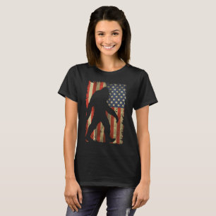 Bigfoot I Believe Sasquatch Patriot American Flag T-Shirt