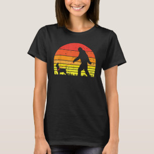 Bigfoot Sasquatch Chihuahua Retro Chiwawa Pet Dog  T-Shirt