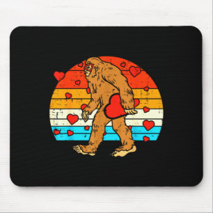 Bigfoot Sasquatch Retro Heart Funny Valentines Day Mouse Mat