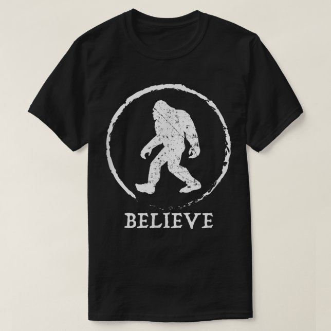 Bigfoot Sasquatch Yeti Believe  T-Shirt (Design Front)