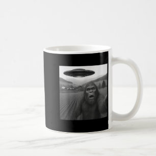 Bigfoot Selfie With Alien Ufo Funny Gifts For Men Coffee Mug