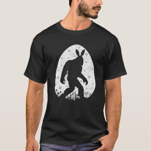 Bigfoot Vintage Style Easter Egg Funny Bigfoot Eas T-Shirt