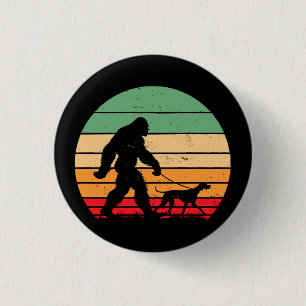 Bigfoot Walking German Shorthaired Pointer Dog Vin 3 Cm Round Badge