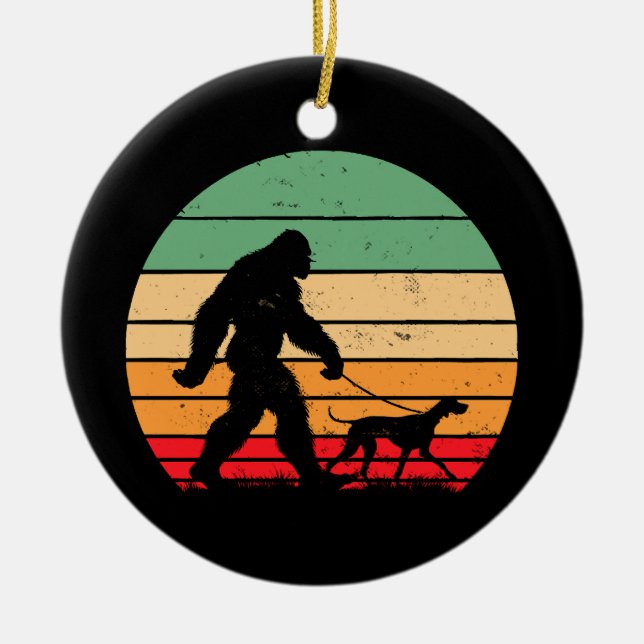 Bigfoot Walking German Shorthaired Pointer Dog Vin Ceramic Tree Decoration (Front)