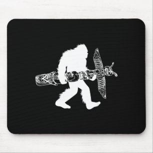 Bigfoot With Totem le Northwest Sasquatch Native Mouse Mat