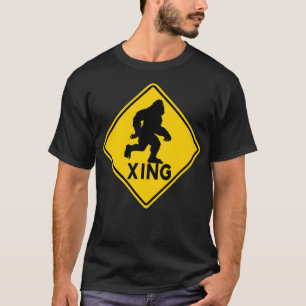BIGFOOT YETI SASQUATCH CROSSING XING Traffic Sign T-Shirt
