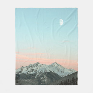 BIRD'S EYE VIEW OF MOUNTAIN PEAKS UNDER BLUE SKY FLEECE BLANKET