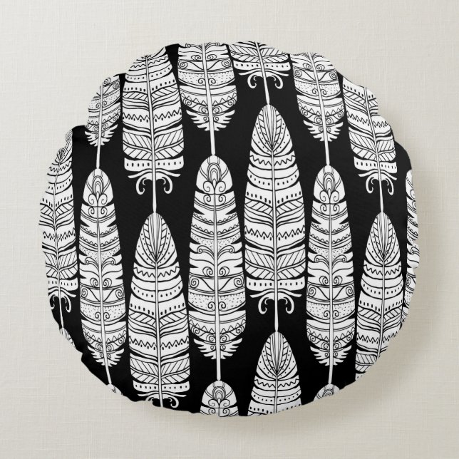 Birds feathers boho seamless pattern in black and  round cushion (Front)