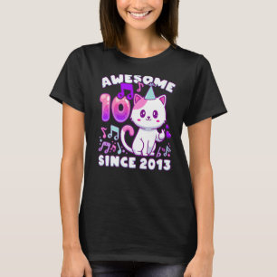 Birthday girl 10 years old, born 2013, K-Pop kitte T-Shirt