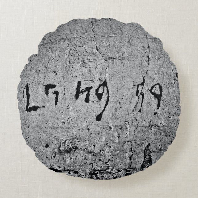 Black and grey concrete surface round cushion (Front)