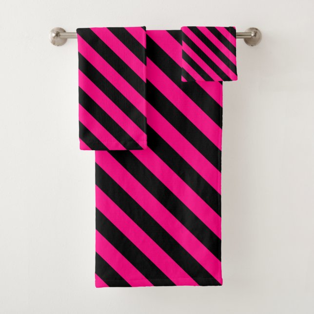 Black And Hot Pink Diagonal Stripe Bath Towel Set (Insitu)