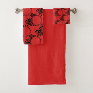 Black and red  patterned towel set