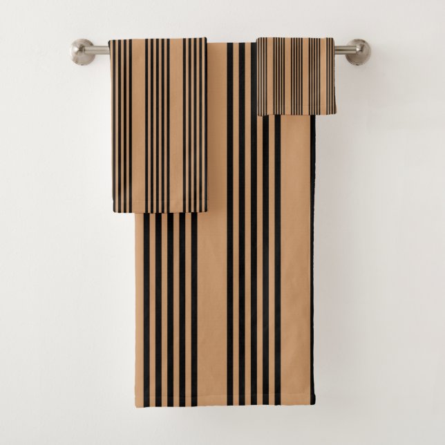 Black and tan five stripe pattern bath towel set (Insitu)