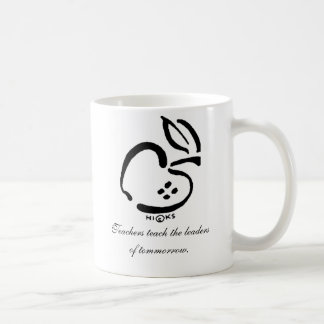 Black and white apple, Teachers teach the leade... Coffee Mug