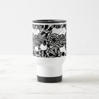 BLACK AND WHITE BALLS TRAVEL MUG
