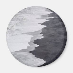 Black and white beach scenic magnet