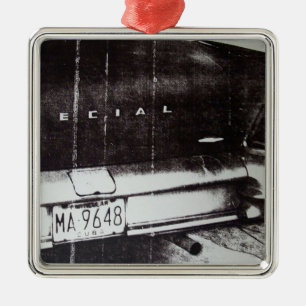 Black and white car metal tree decoration
