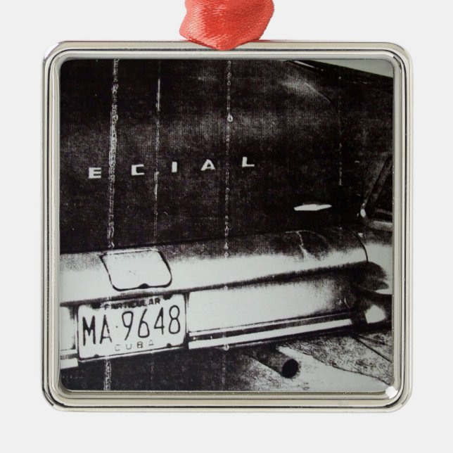 Black and white car metal tree decoration (Front)