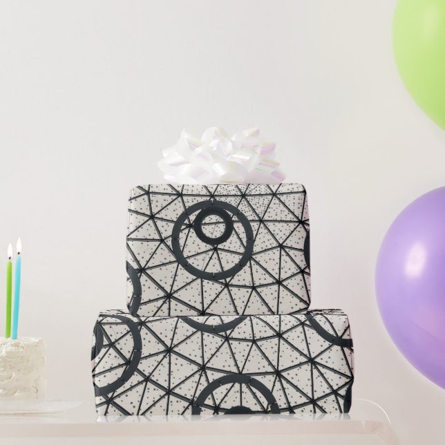 Black and White Circles Wrapping Paper (Party Gifts)