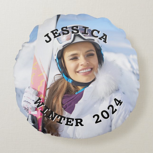 Black and White Curved Text Family Photo Round Cushion (Front)