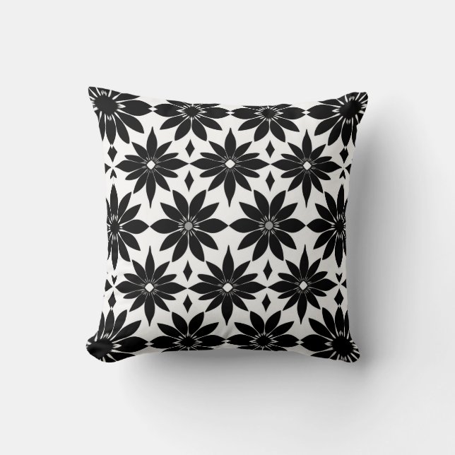 Black and white Damascus pattern Cushion (Front)