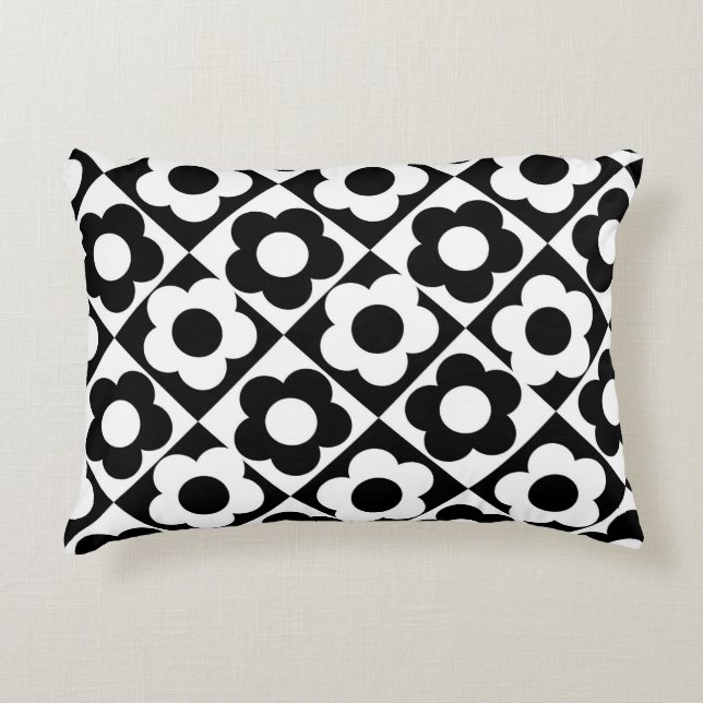 Black and White Diamond Check Flower Pattern Decorative Cushion (Front)