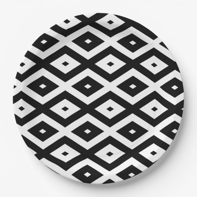 Black and white diamond pattern paper plate (Front)