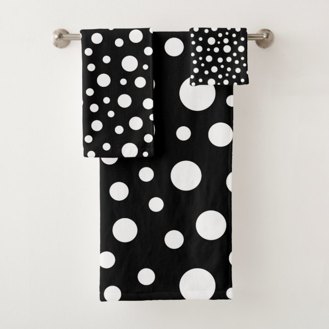 Black and White Dots Bath Towel Set (Insitu)
