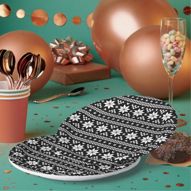 Black and White Fair Isle Christmas Sweater Print Paper Plate (Multi)