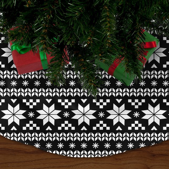 Black and White Fair Isle Pattern Brushed Polyester Tree Skirt (Creator Uploaded)