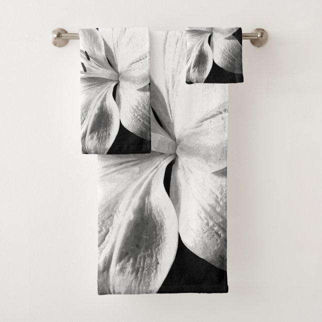 Black and White Flower Lily Bath Towel Set (Insitu)