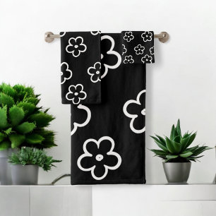 Black and White Flower Pattern Bath Towel Set