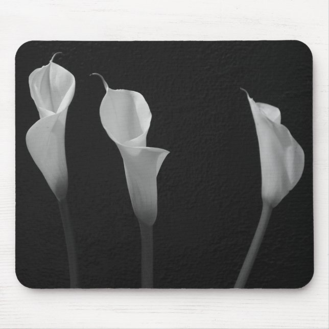 Black and White Flowers Mouse Mat (Front)