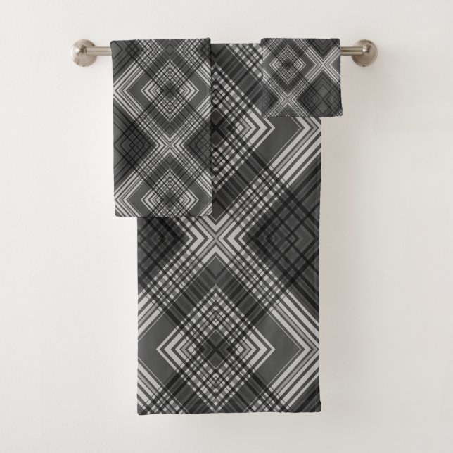 Black and white geometric diamond pattern bath towel set (Insitu)
