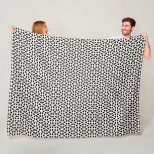 Black and White Geometric Floral Pattern Fleece Bl Blanket