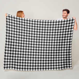 Black and White Geometric Houndstooth Pattern Fleece Blanket