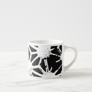 Black and white geometric pattern espresso cup