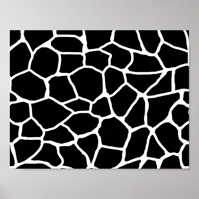 Black and White Giraffe Print Animal Pattern (Front)