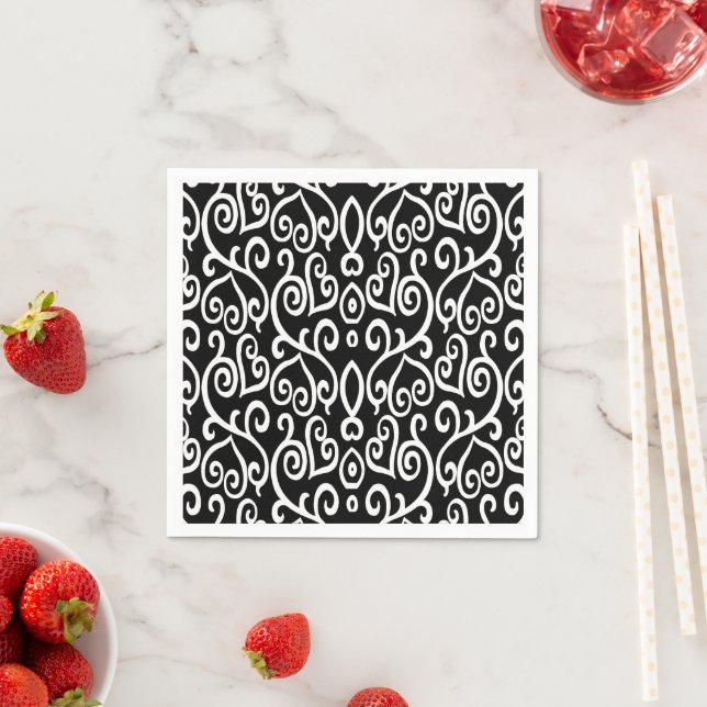 Black and White Heart Napkin (Insitu)