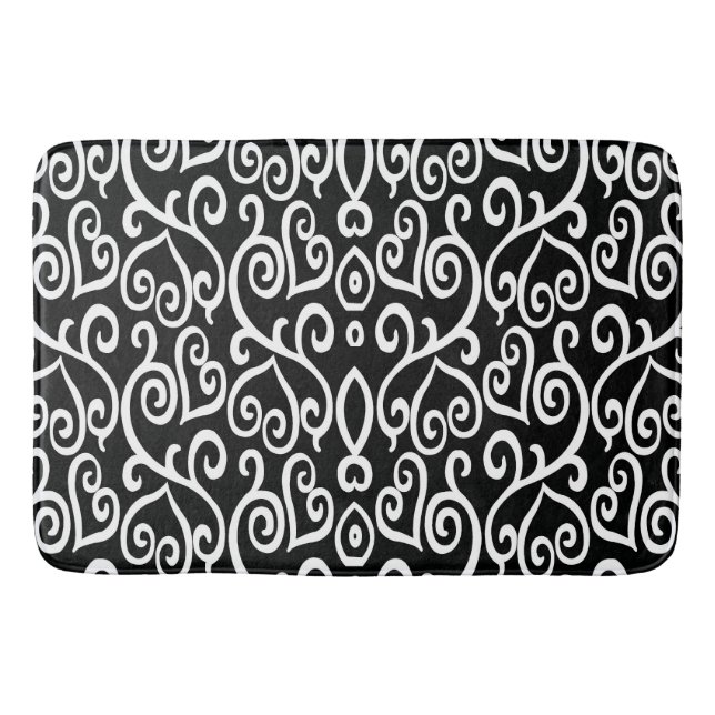 Black and White Heart Pattern Bath Mat (Front)