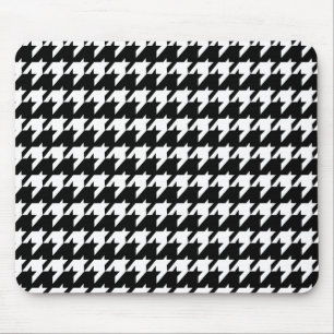 Black and white houndstooth mouse mat
