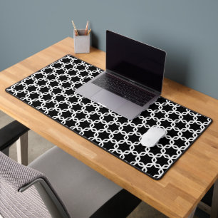 Black and White Lattice Pattern   Desk Mat