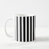 Black and White Medium Vertical Stripes Pattern