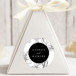 Black and White Modern Floral Wedding Favour Classic Round Sticker<br><div class="desc">Elegant,  modern wedding stickers with a timeless floral drawing. Simple and classic,  black and white design.</div>