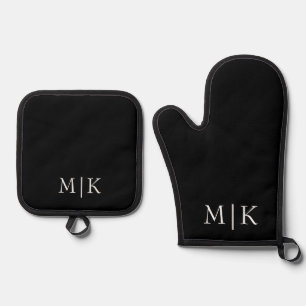 Black and White   Modern Monogram Oven Mitt & Pot Holder Set