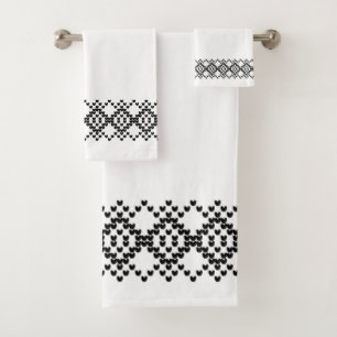 Black and White Norwegian Border Bath Towel Set