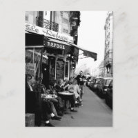 Black and White photo of Le Refuge Cafe in Paris